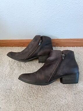 A New Day Brown Side Zip Ankle Booties Womens 7.5 Block Heel Boots
